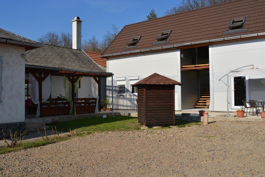 Napsugar Vendeghaz Hotel Egerszalok Exterior photo